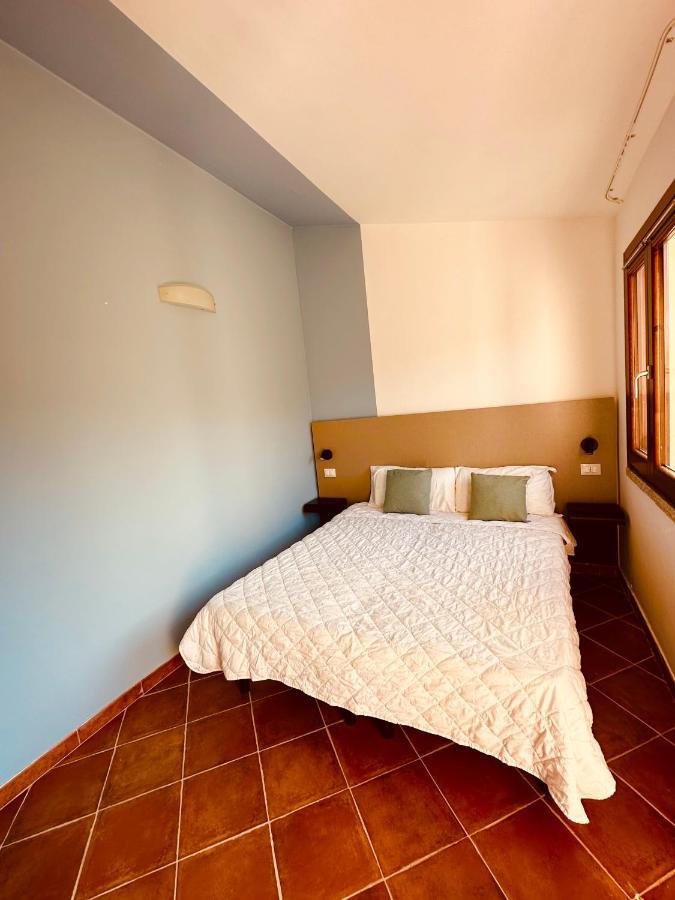 Rocce Rosse Sardinia Aparthotel Isola Rossa Exterior photo