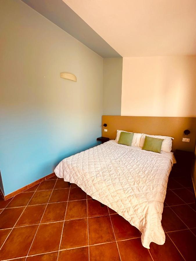 Rocce Rosse Sardinia Aparthotel Isola Rossa Exterior photo